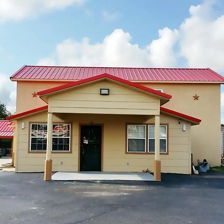 Budget Inn Hallettsville Buitenkant foto